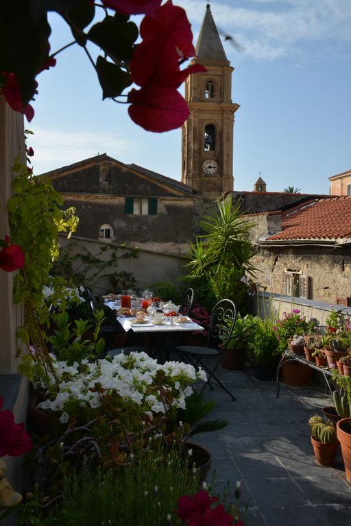 La Terrazza Di Vico Olivi B&B Ventimiglia Zewnętrze zdjęcie